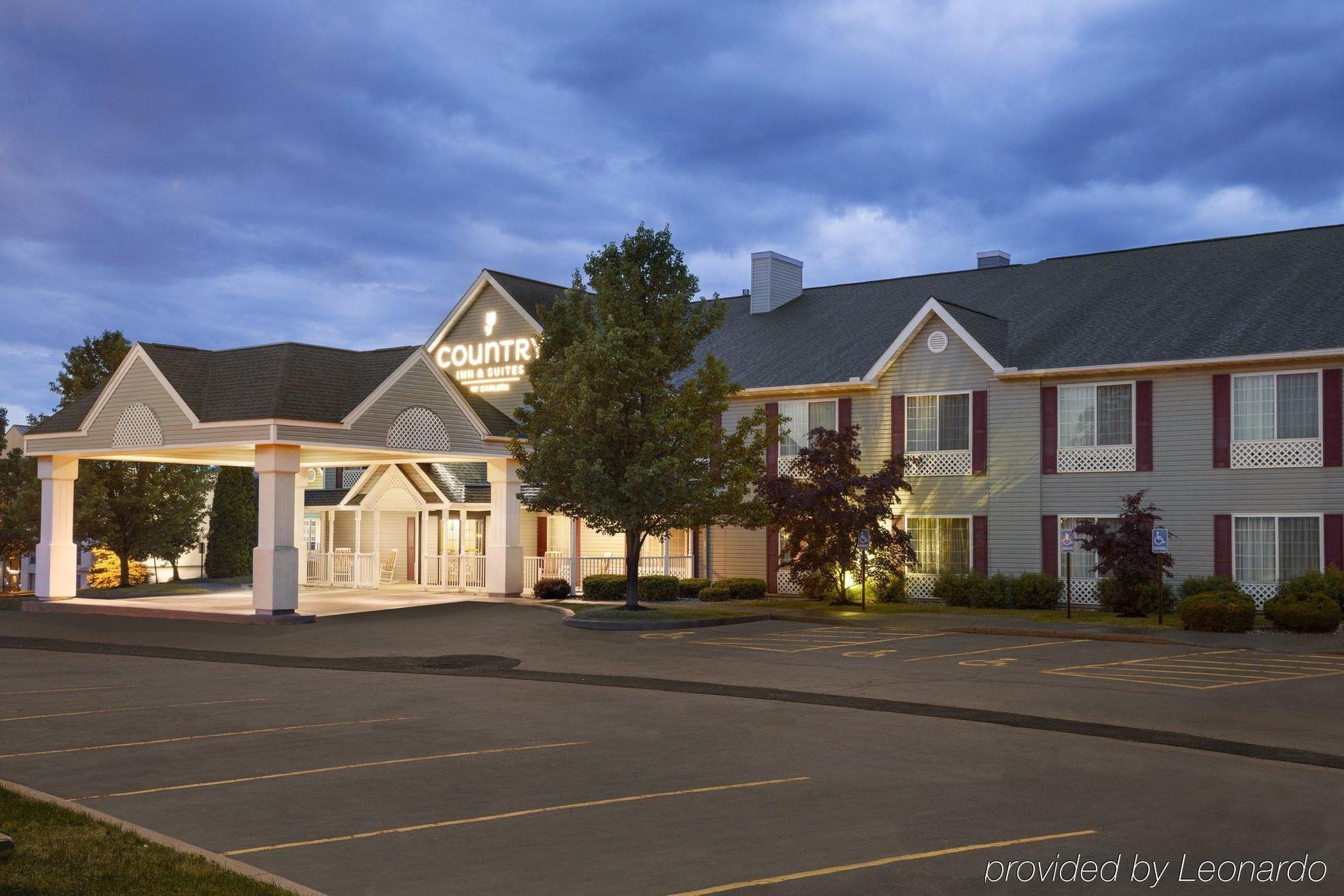 Country Inn And Suites Rochester Henrietta Exterior photo