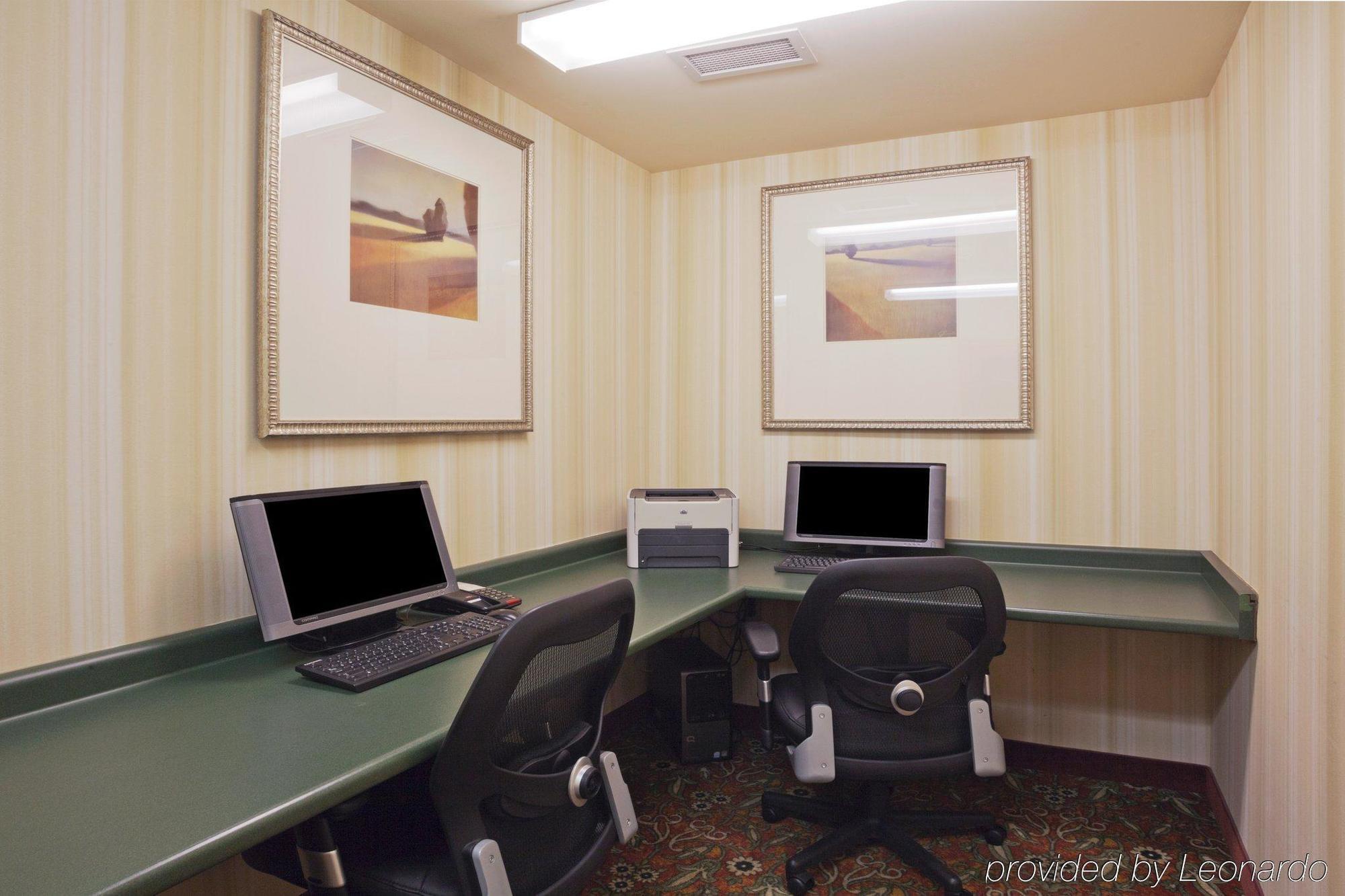 Country Inn And Suites Rochester Henrietta Business photo